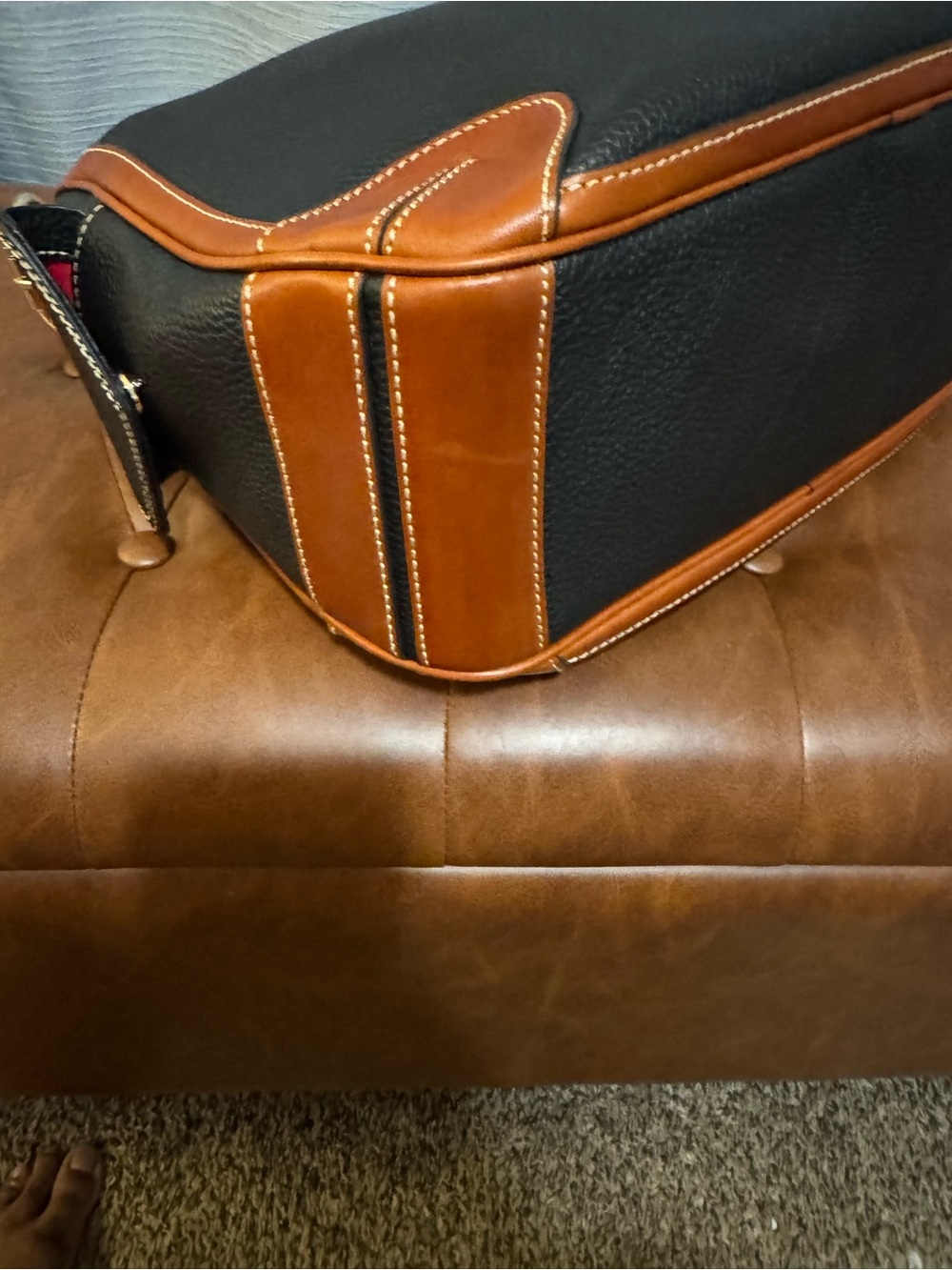 Dooney&Bourke Pebbled leather side pocket hobo Dust bag included,